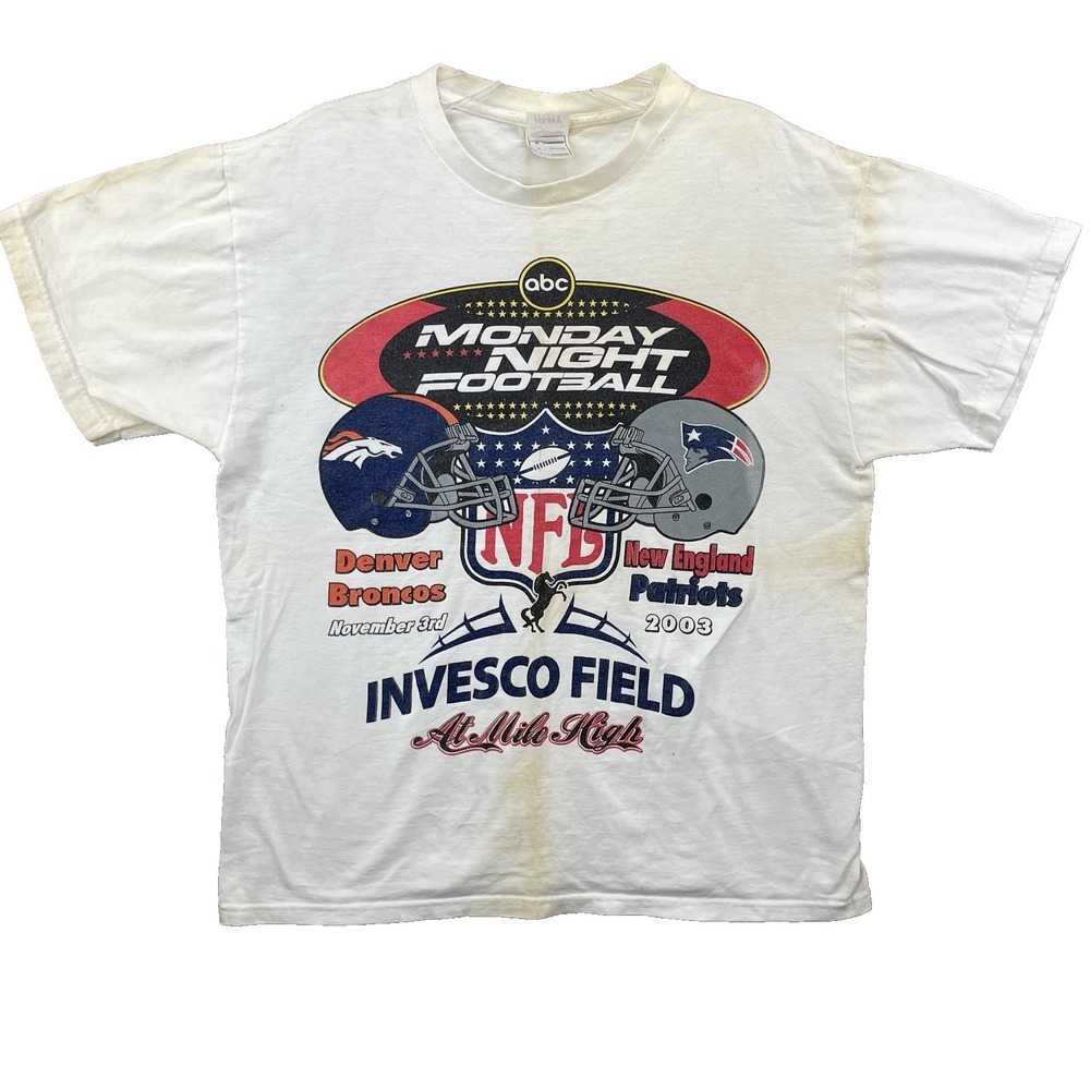 Vintage Fruit of the Loom NFL Tee Men Large 2003 Denver Broncos vs. Patriots Y2k
